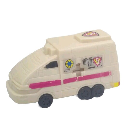 Rare Vintage 2000 McDonalds’s Saran MMPR Rescue 5 Mighty Power Ranger Ambulance - Picture 1 of 10